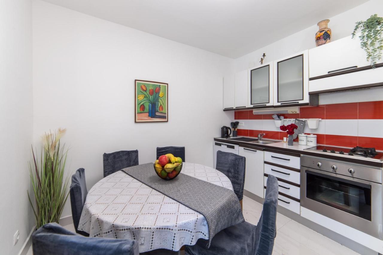 Apartman Porto Ploce  Buitenkant foto